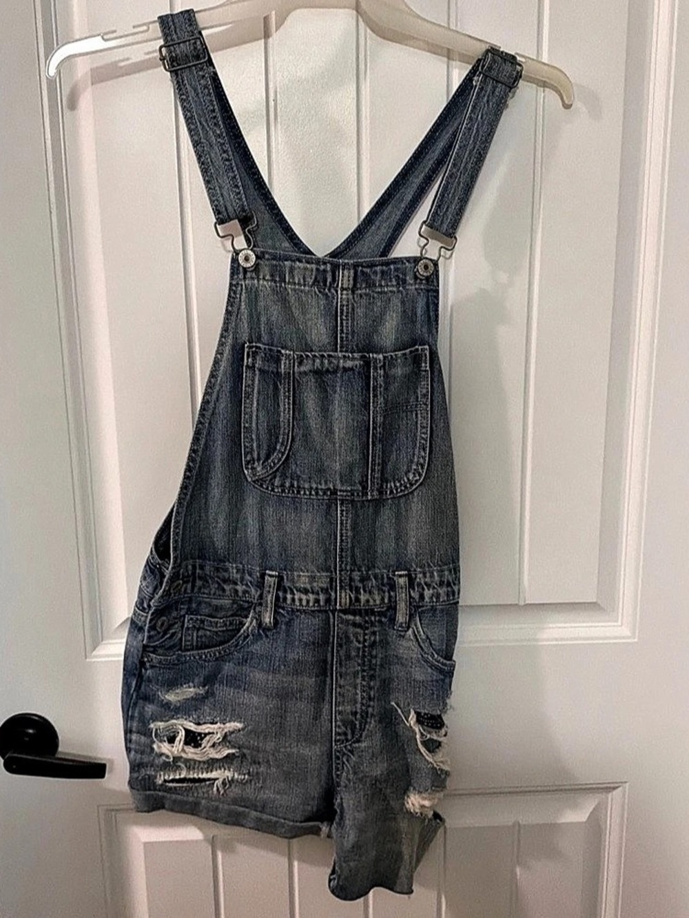 American Eagle Tomgirl Denim Short Overalls in Blue